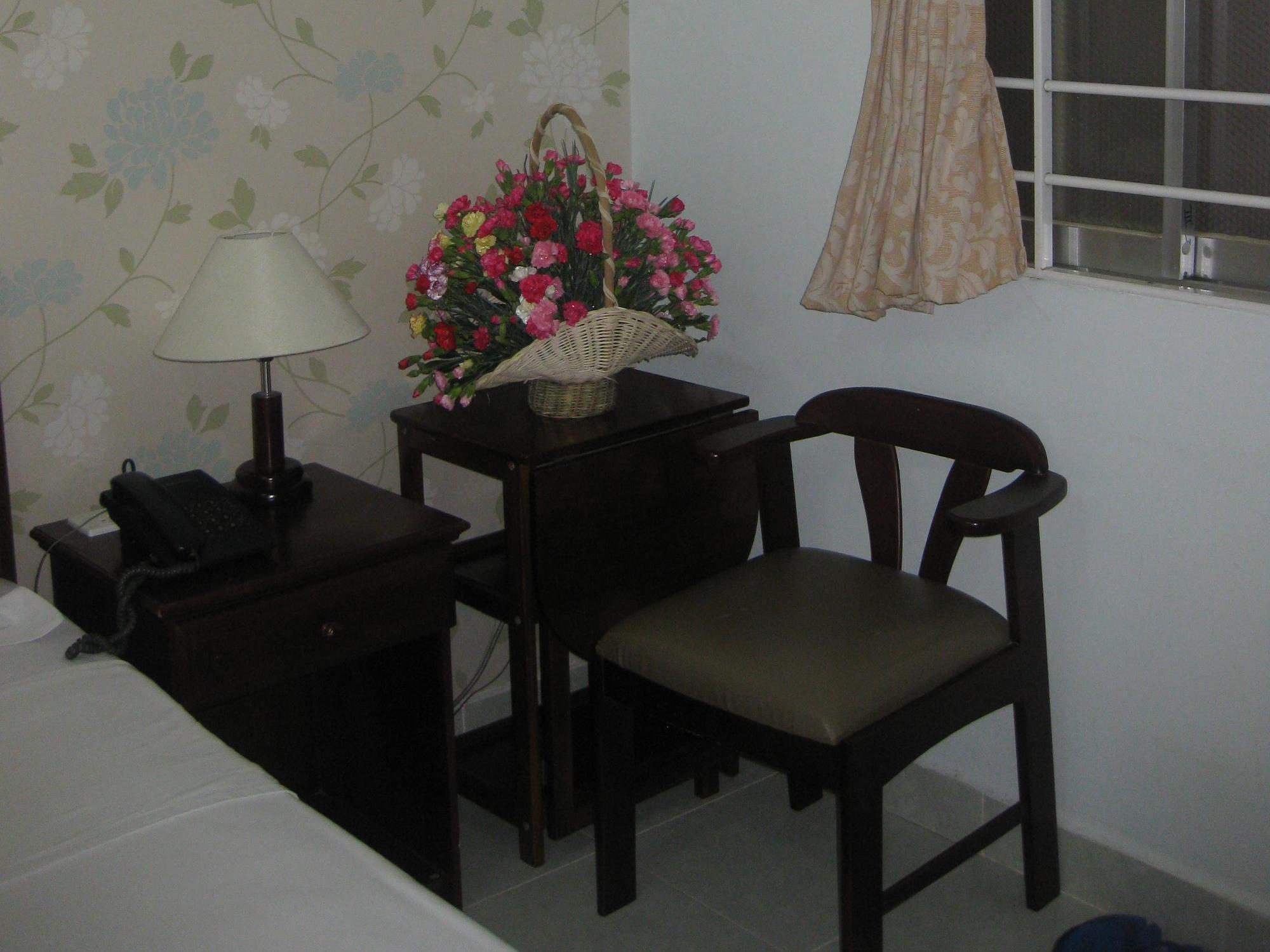 Ngoc Linh Hotel Hô Chi Minh-Ville Extérieur photo